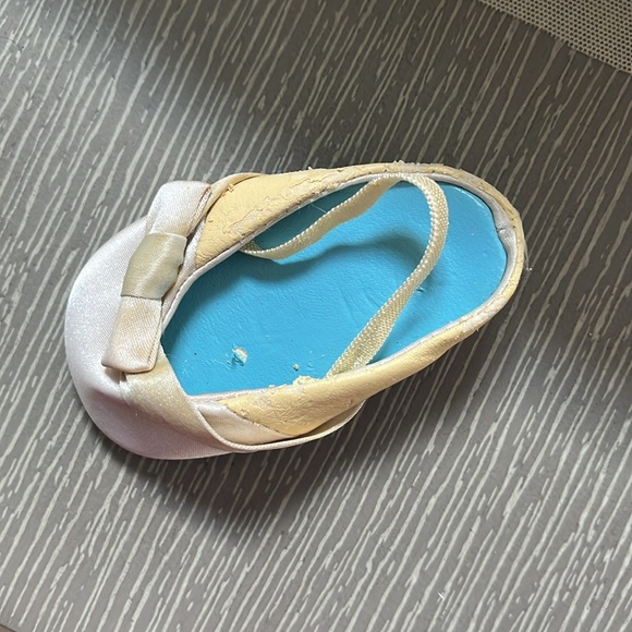 American Girl Gala Party Outfit - Picture 9 of 11